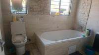 Bathroom 1 of property in Cosmo City