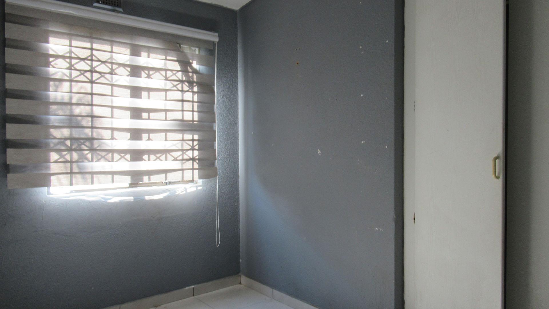 Bed Room 2 - 9 square meters of property in Ridgeway