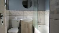 Bathroom 1 - 5 square meters of property in Ridgeway