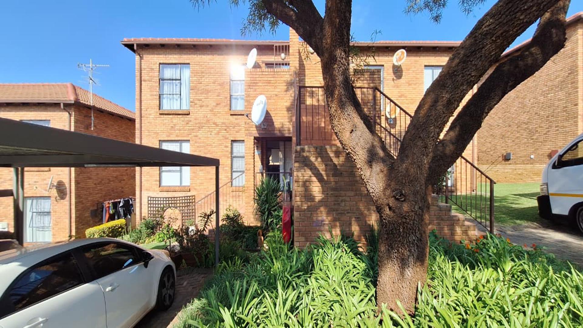 Front View of property in Wilgeheuwel 