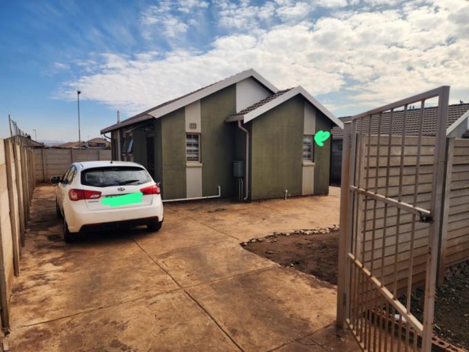 2 Bedroom House for Sale For Sale in Alberton - MR716093