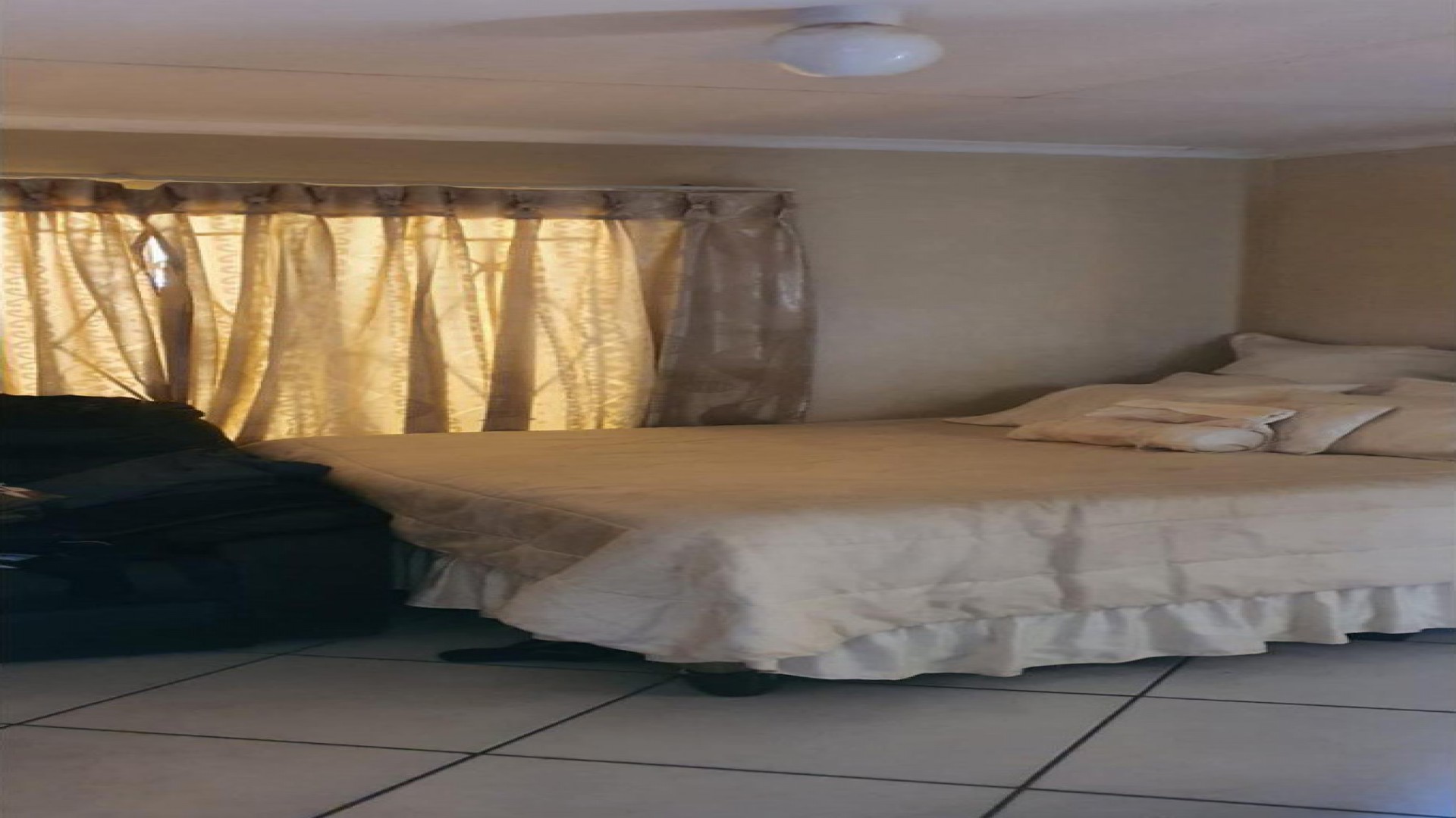 Bed Room 1 of property in Kirkney