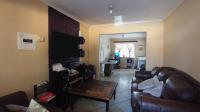 Lounges - 15 square meters of property in Kirkney