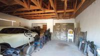Garage - 50 square meters of property in Kirkney