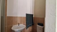 Main Bathroom - 3 square meters of property in Comet
