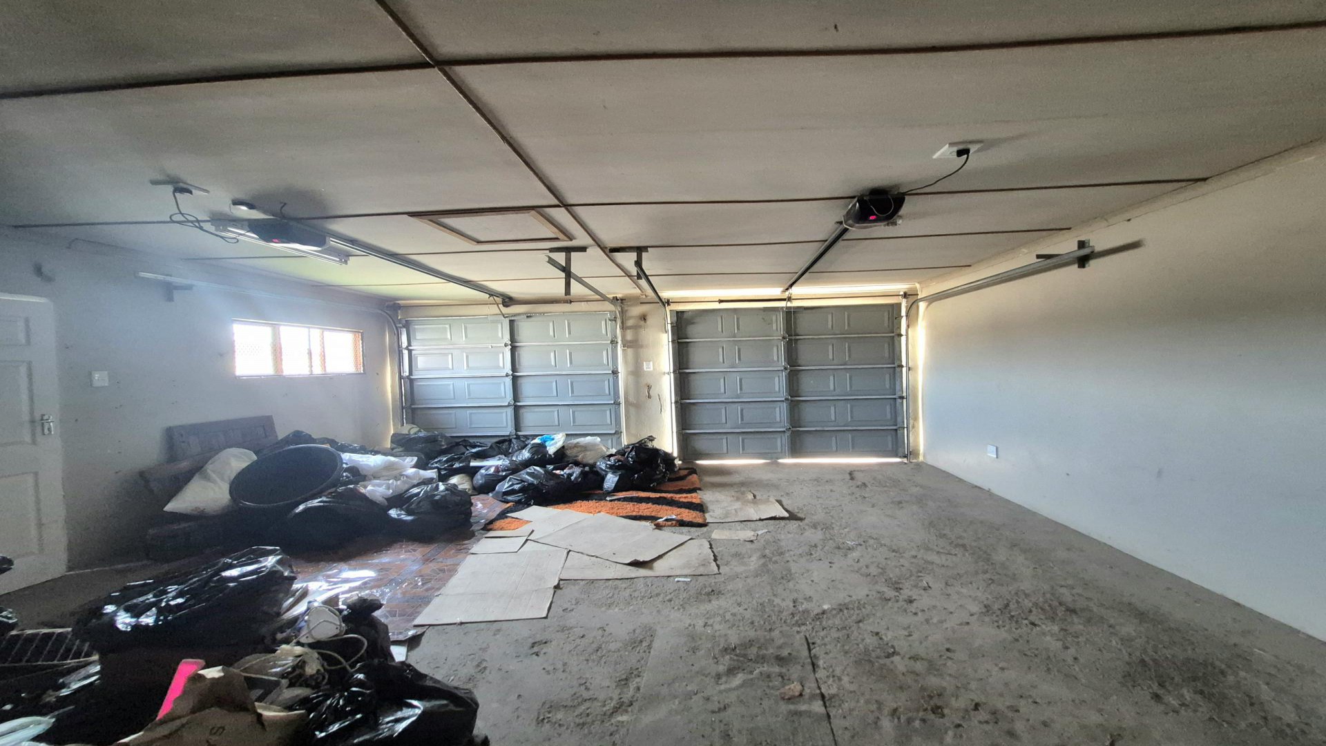Garage of property in Haven Hills