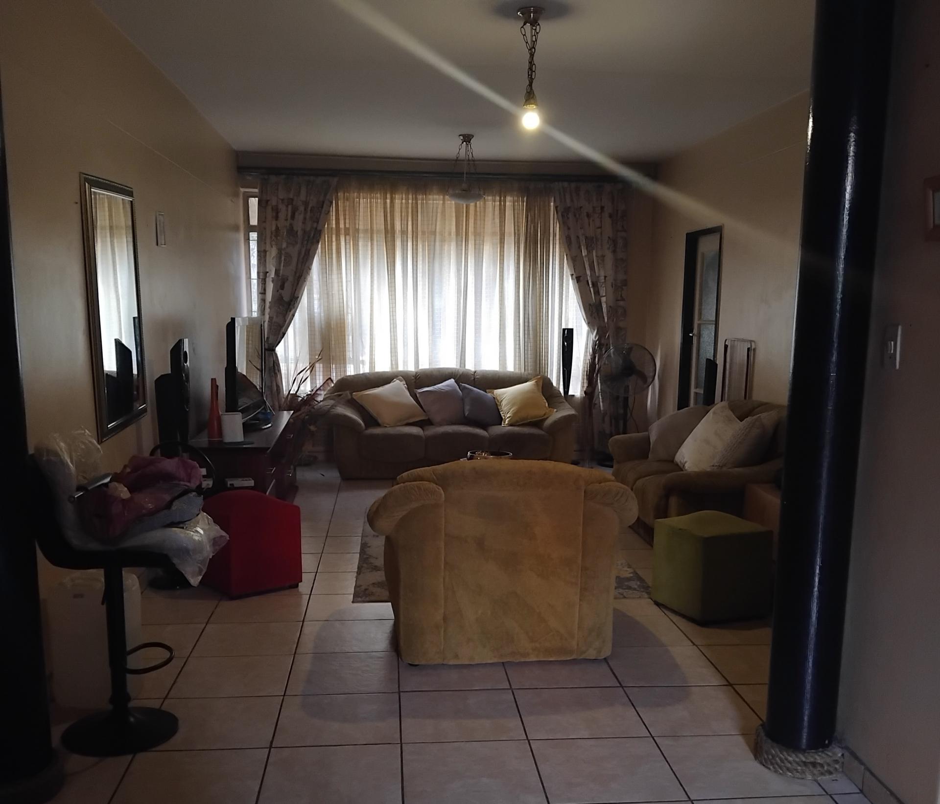  of property in Arcadia