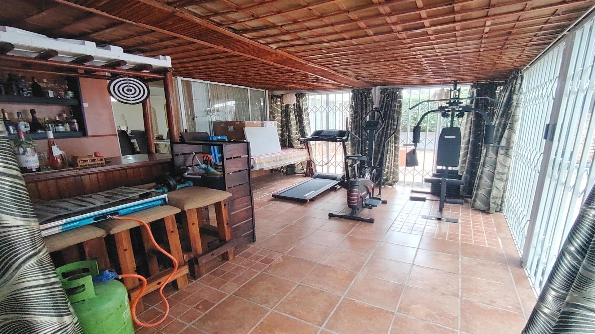 Spaces of property in Uvongo