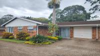 Front View of property in Uvongo