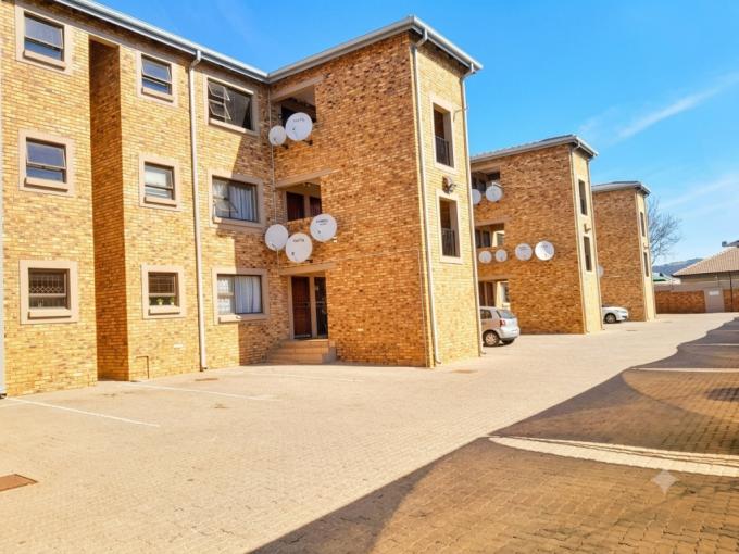 Simplex for Sale For Sale in Newmarket Park - MR716194