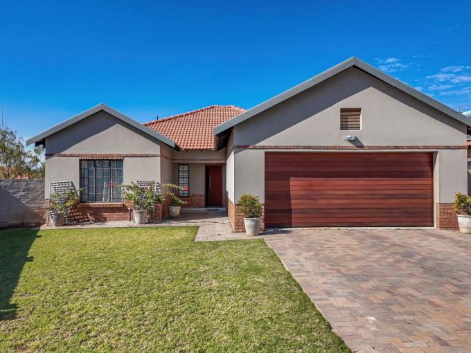 3 Bedroom House for Sale For Sale in Waterval East - MR716197
