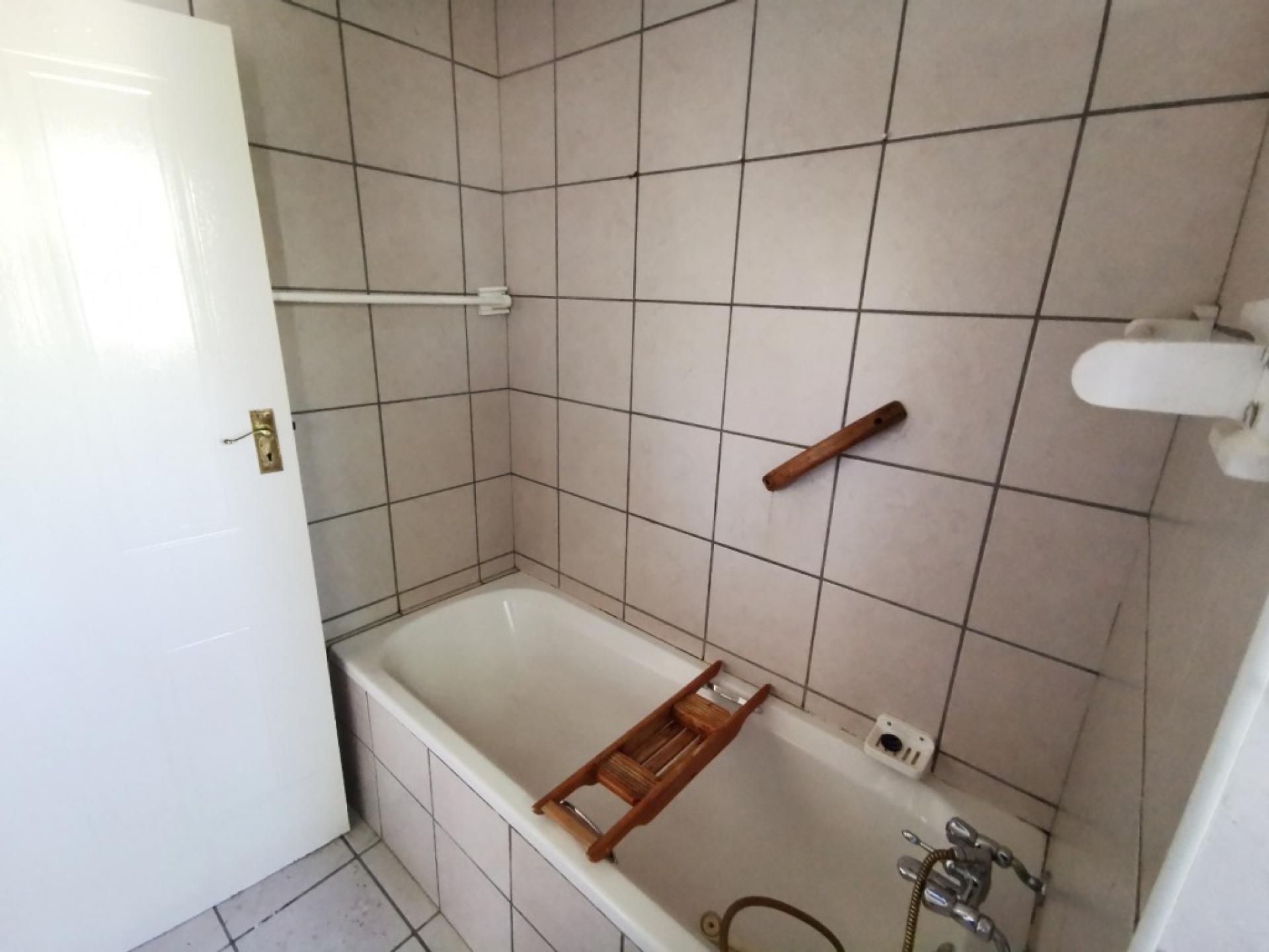 of property in Ninapark