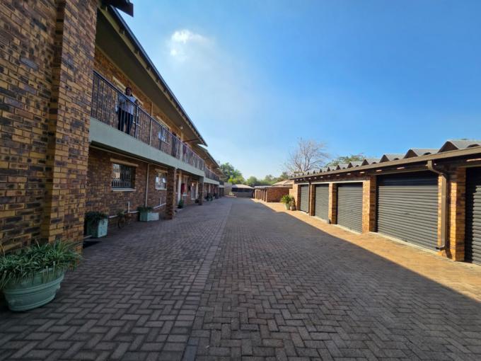 3 Bedroom Apartment for Sale For Sale in New Redruth - MR716208