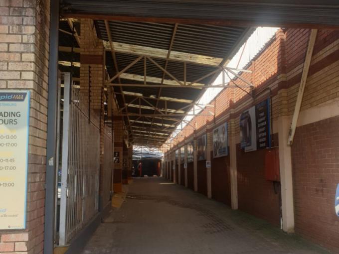 Commercial to Rent in Rustenburg - Property to rent - MR716213