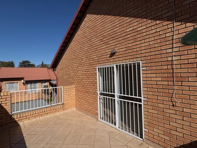 2 Bedroom Apartment for Sale For Sale in The Reeds - MR716216