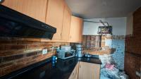 Kitchen of property in Woodview