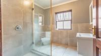 Main Bathroom of property in Plantations