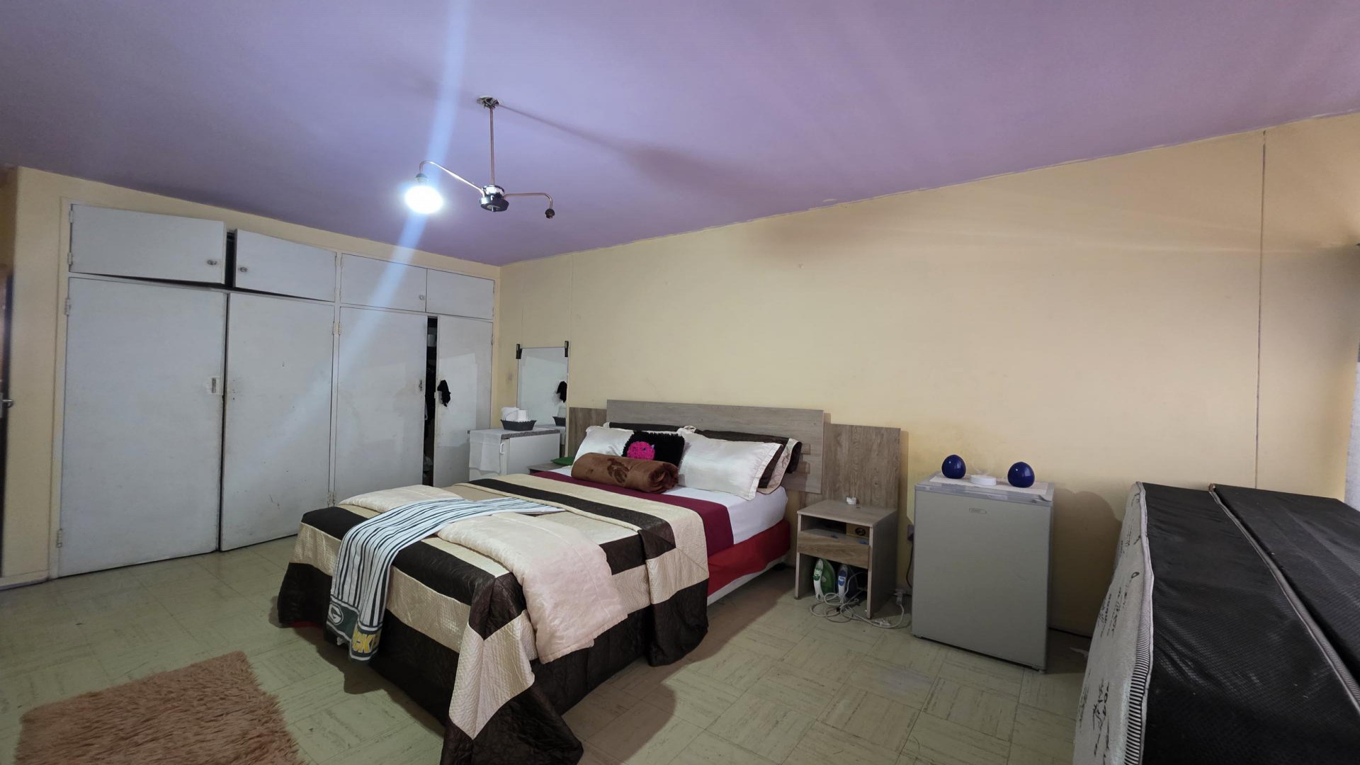 Bed Room 1 of property in Benoni