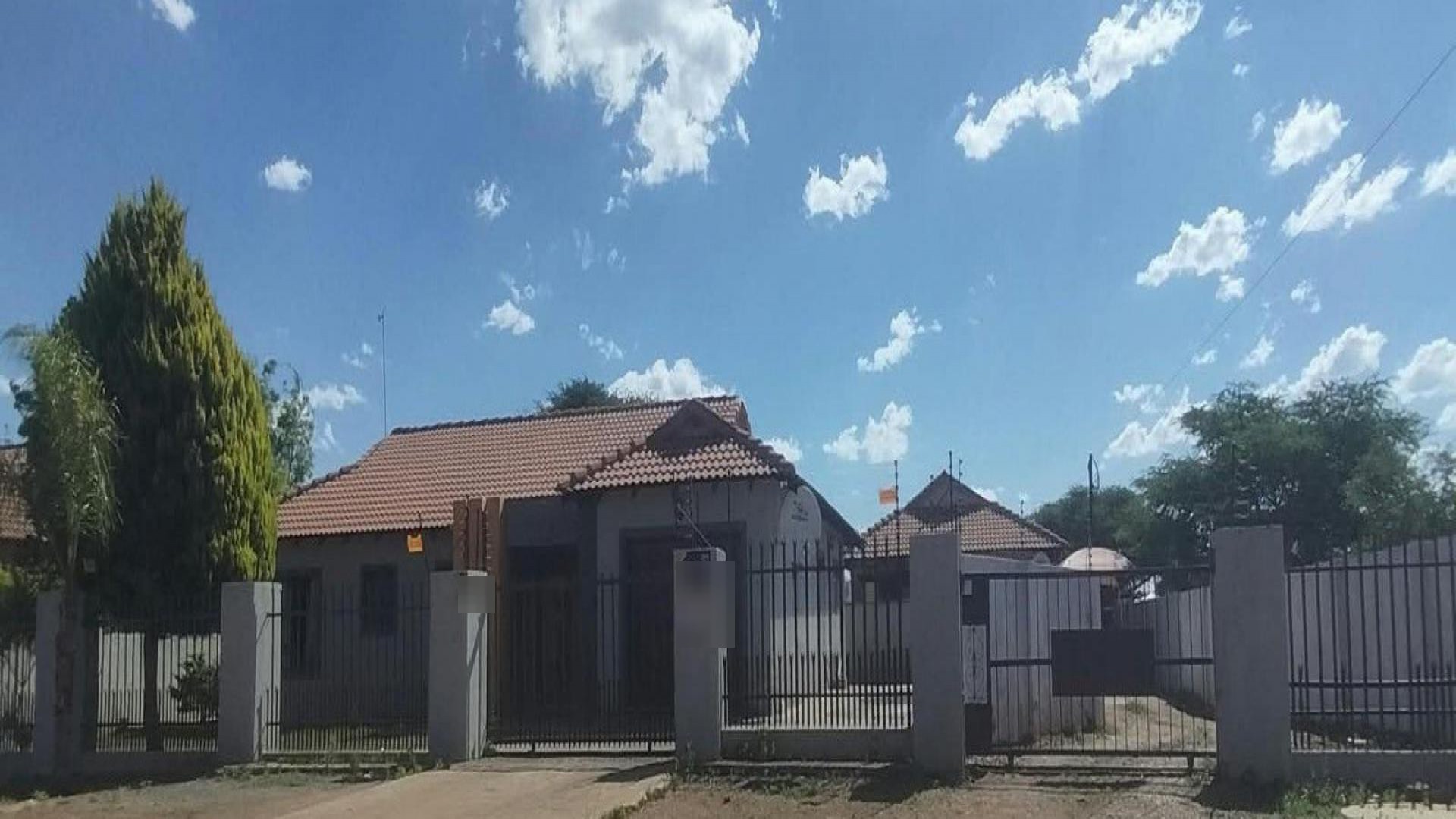Front View of property in Kuruman