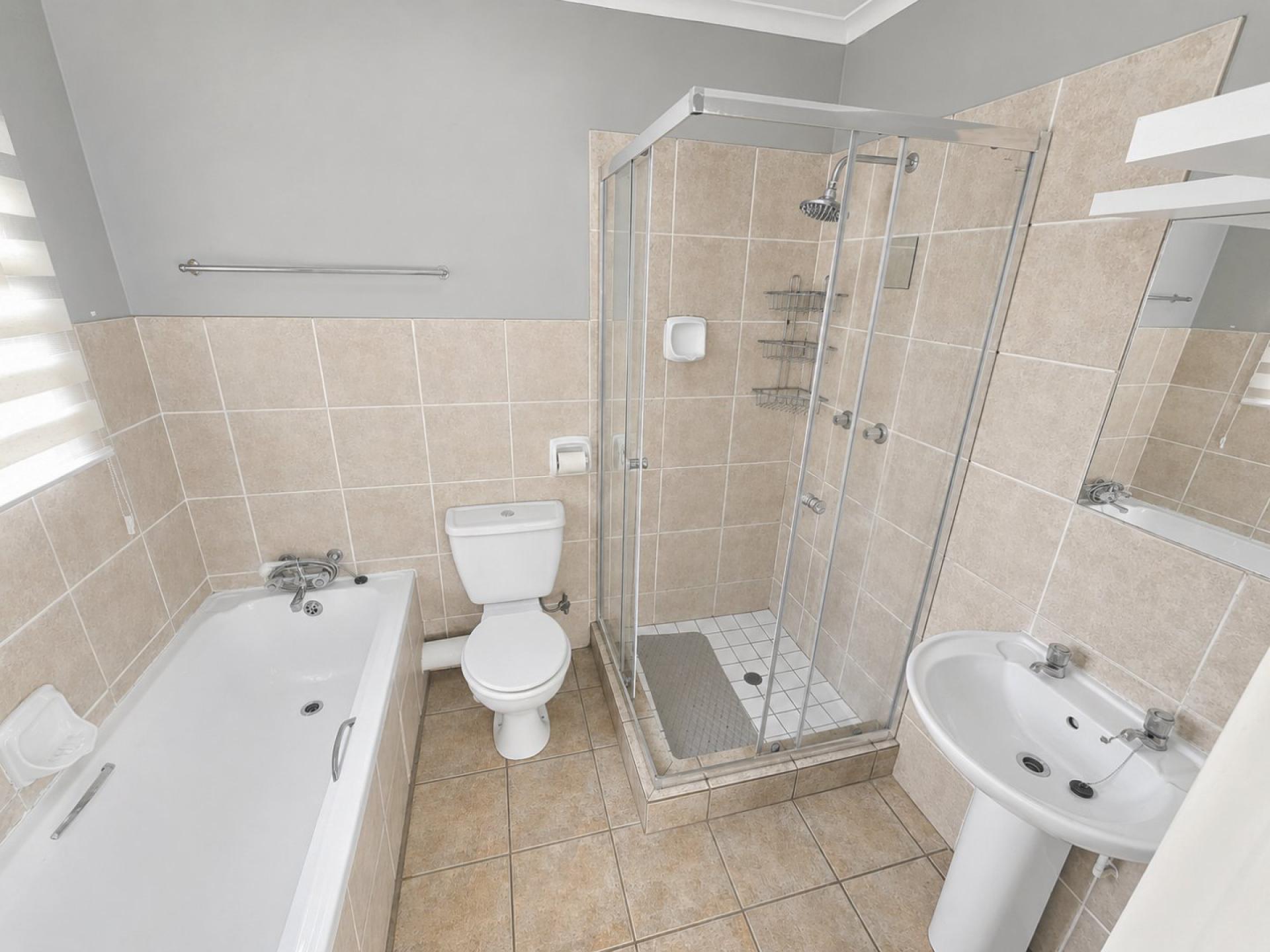  of property in Sinoville