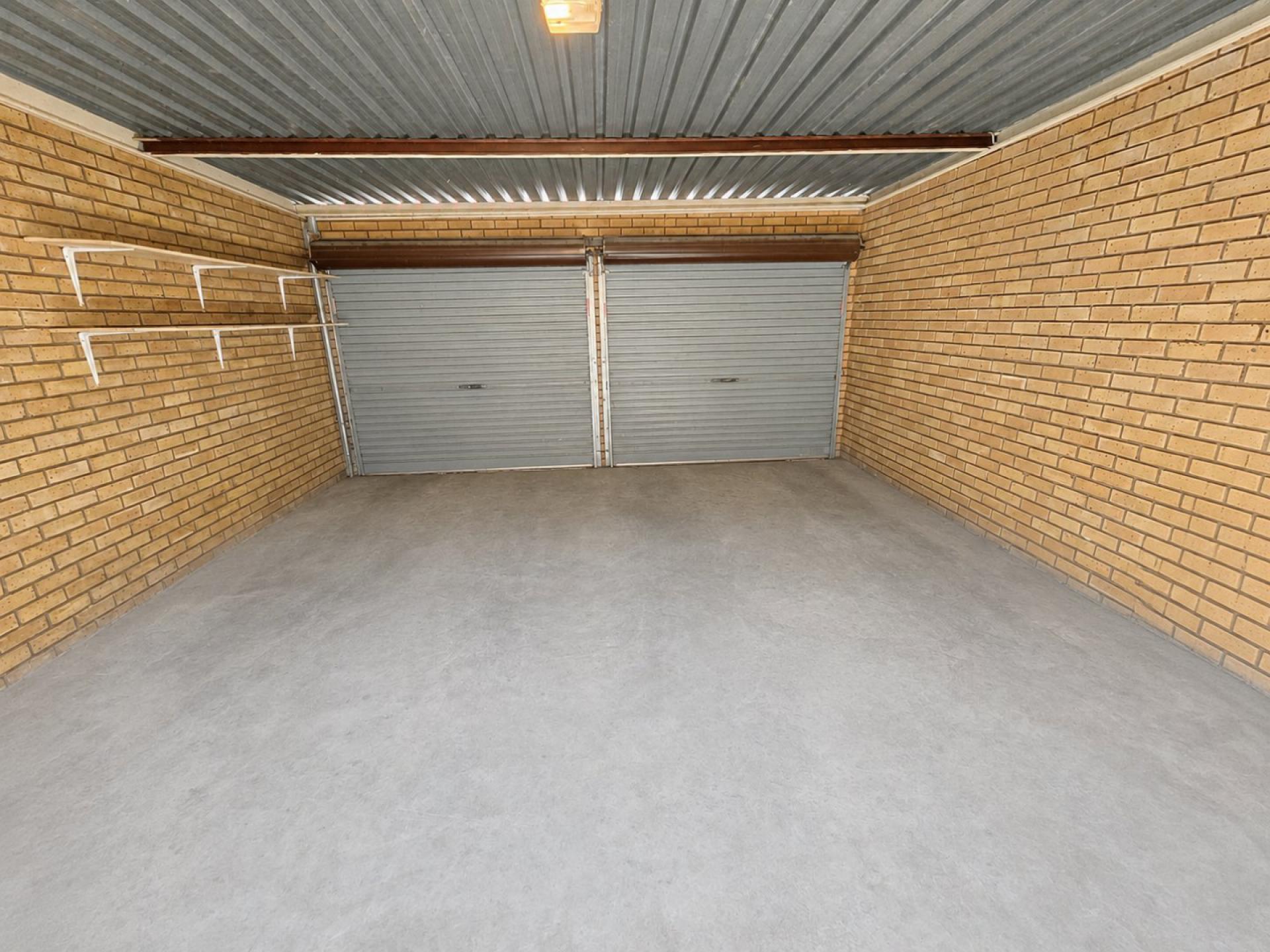  of property in Sinoville