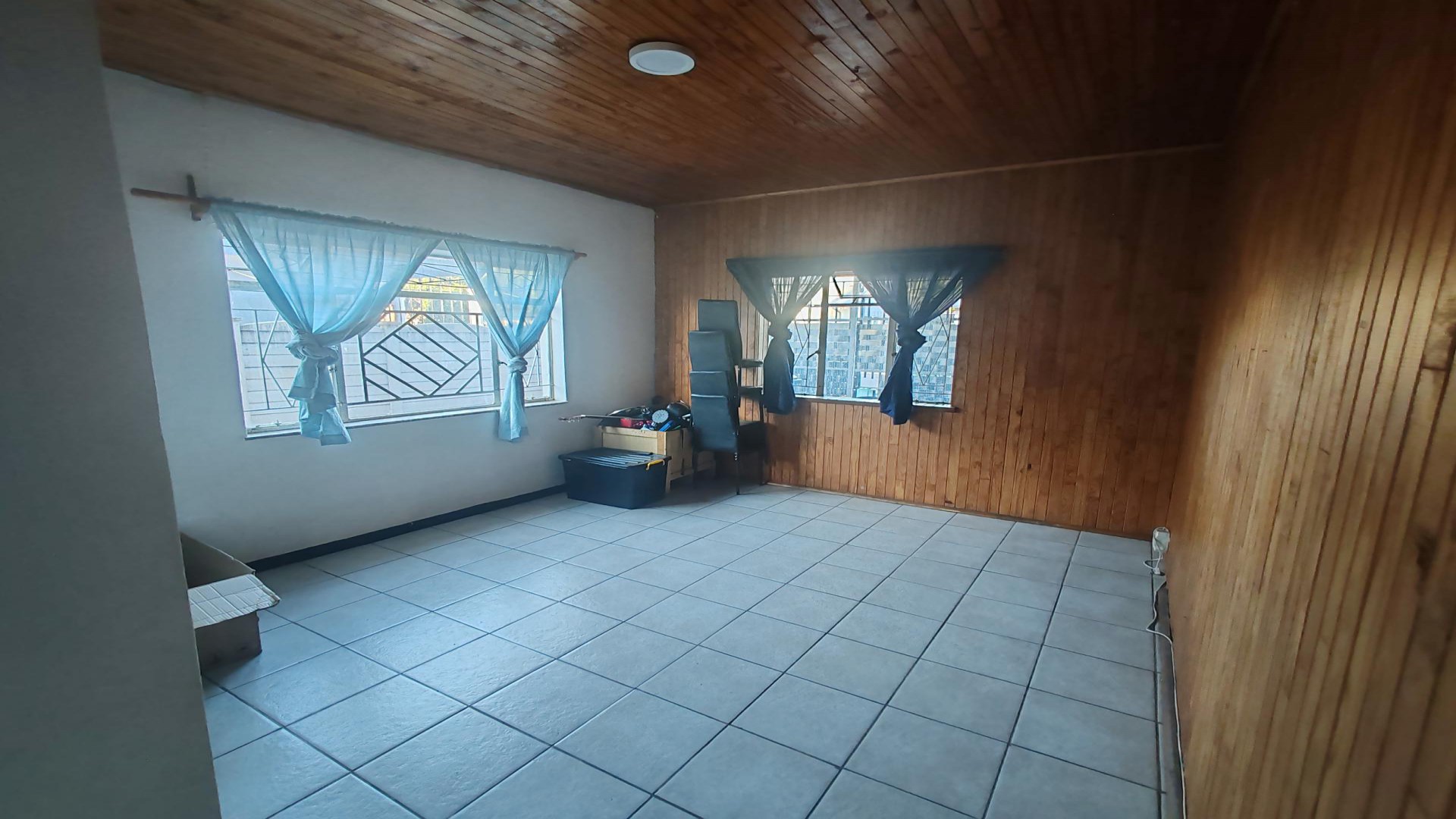Bed Room 1 of property in Villieria