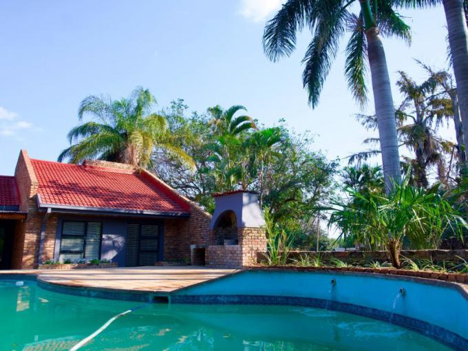 4 Bedroom House to Rent in Hoedspruit - Property to rent - MR716333