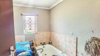 Bed Room 1 of property in Soshanguve