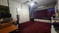 Bed Room 1 of property in Paarl
