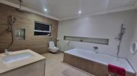 Bathroom 1 of property in Paarl