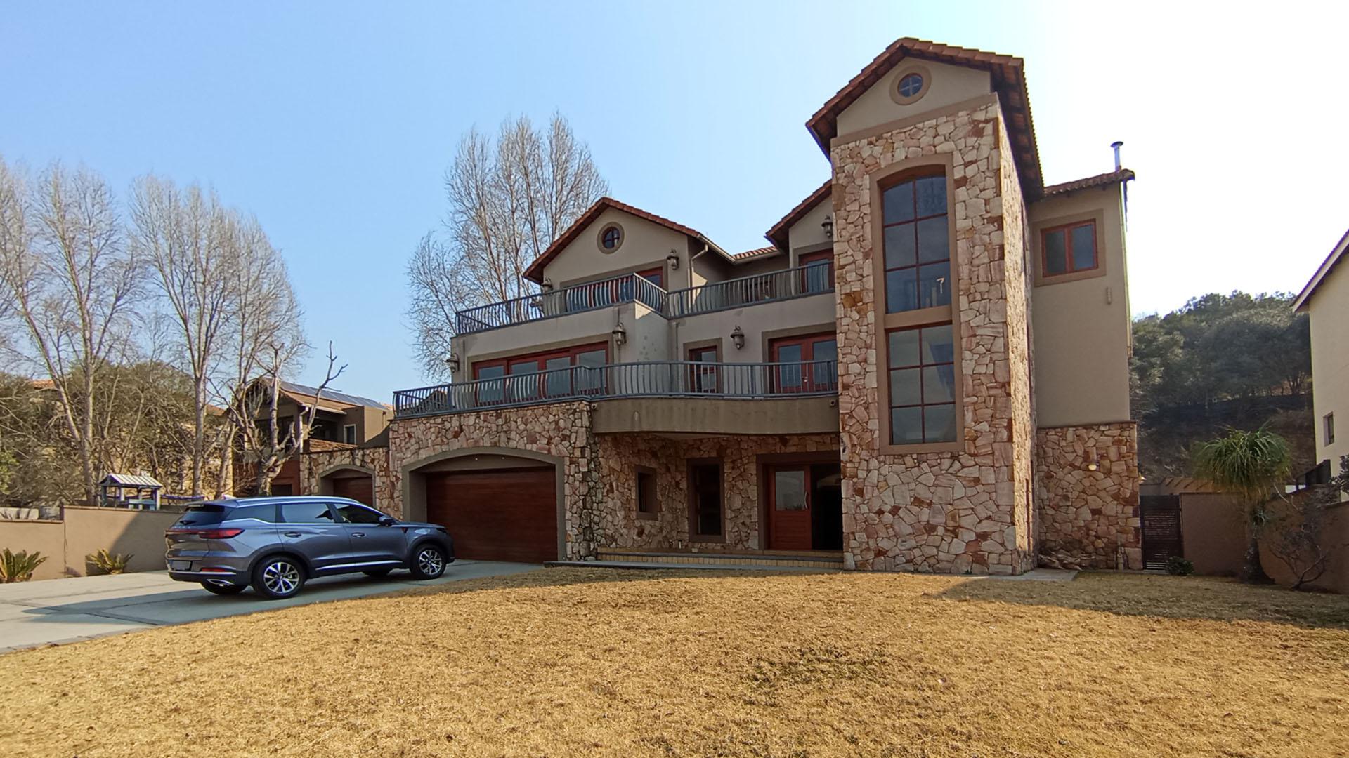 Front View of property in Hartbeespoort