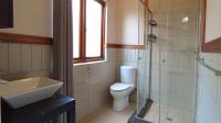 Bathroom 1 - 6 square meters of property in Hartbeespoort