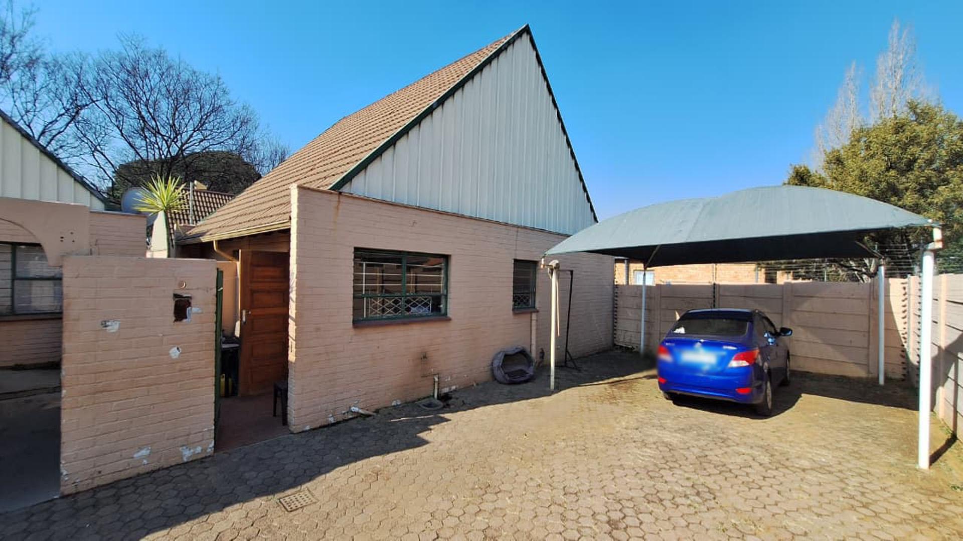 Front View of property in Georginia