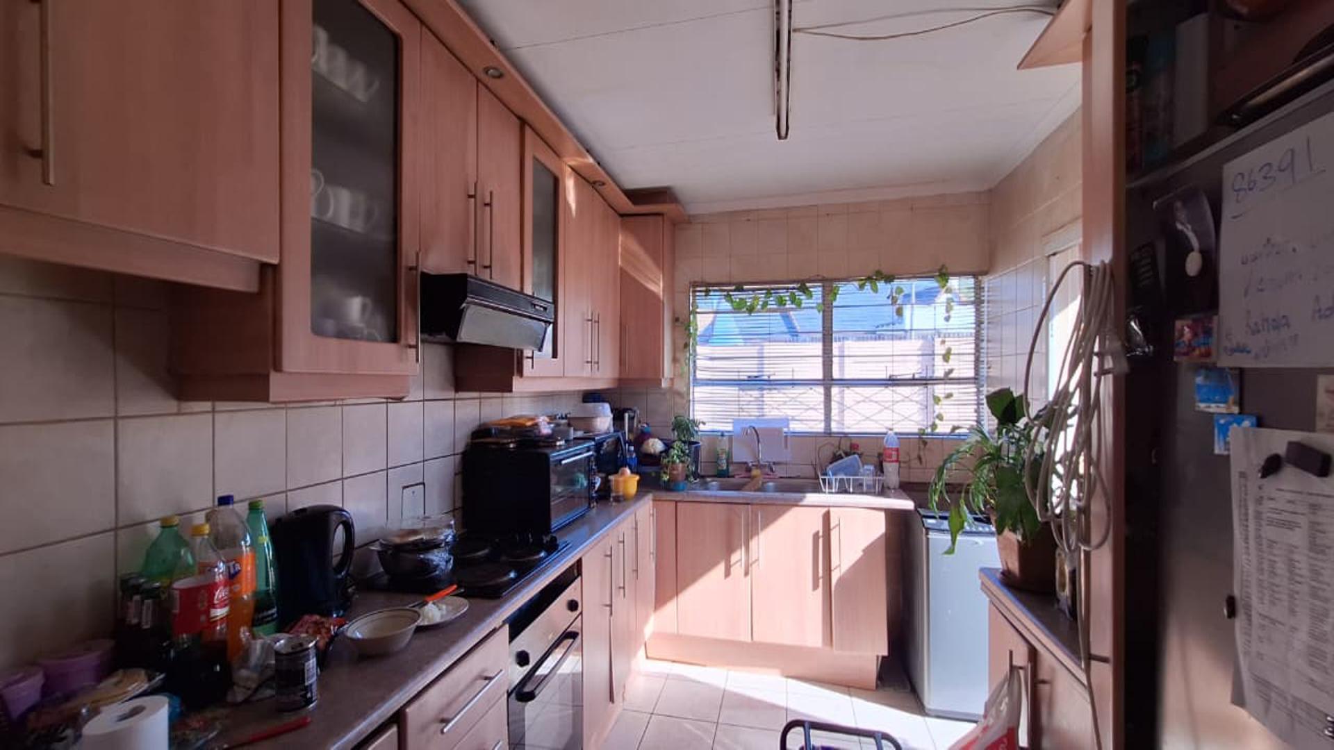 Kitchen - 12 square meters of property in Georginia