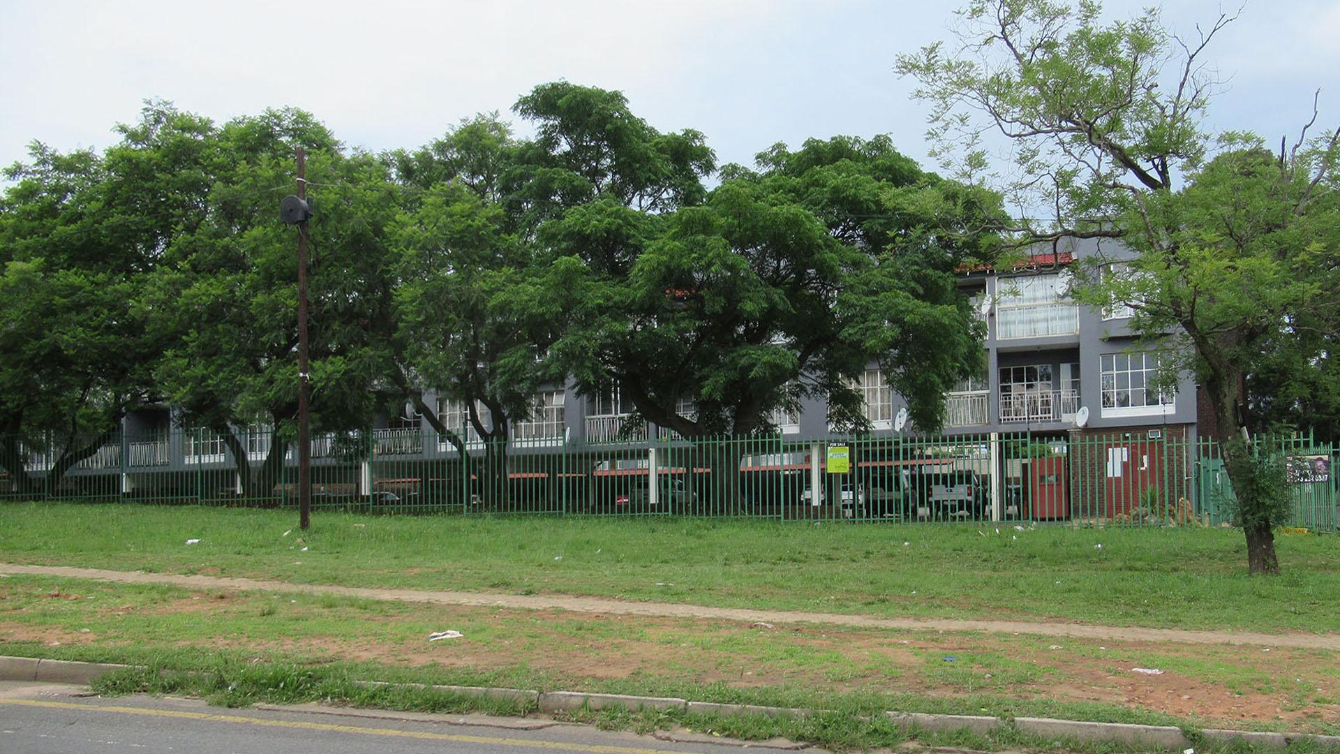 Front View of property in Horison View