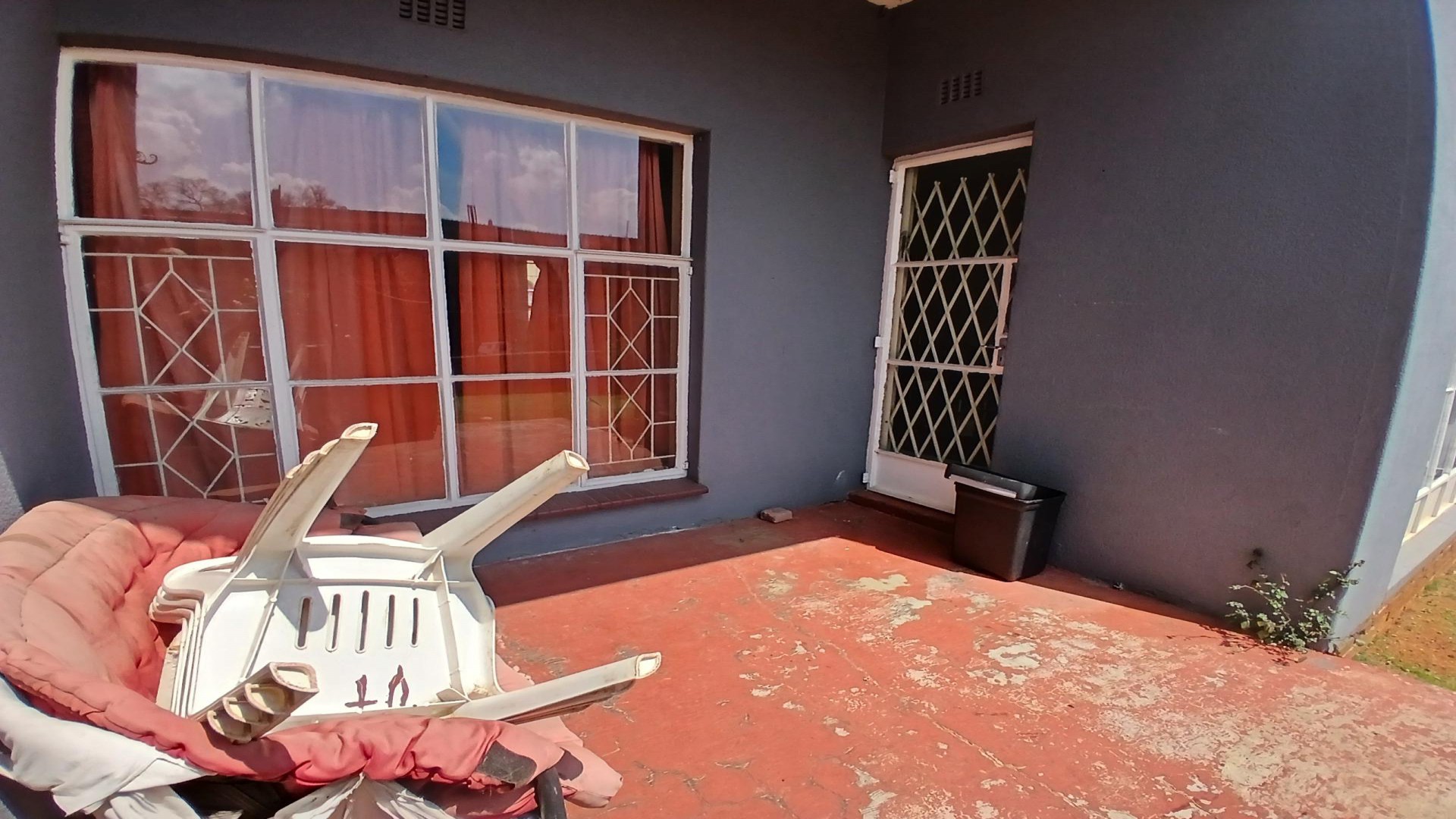 Patio of property in Horison View