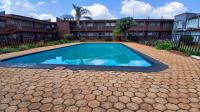 Swimming Pool of property in Horison View