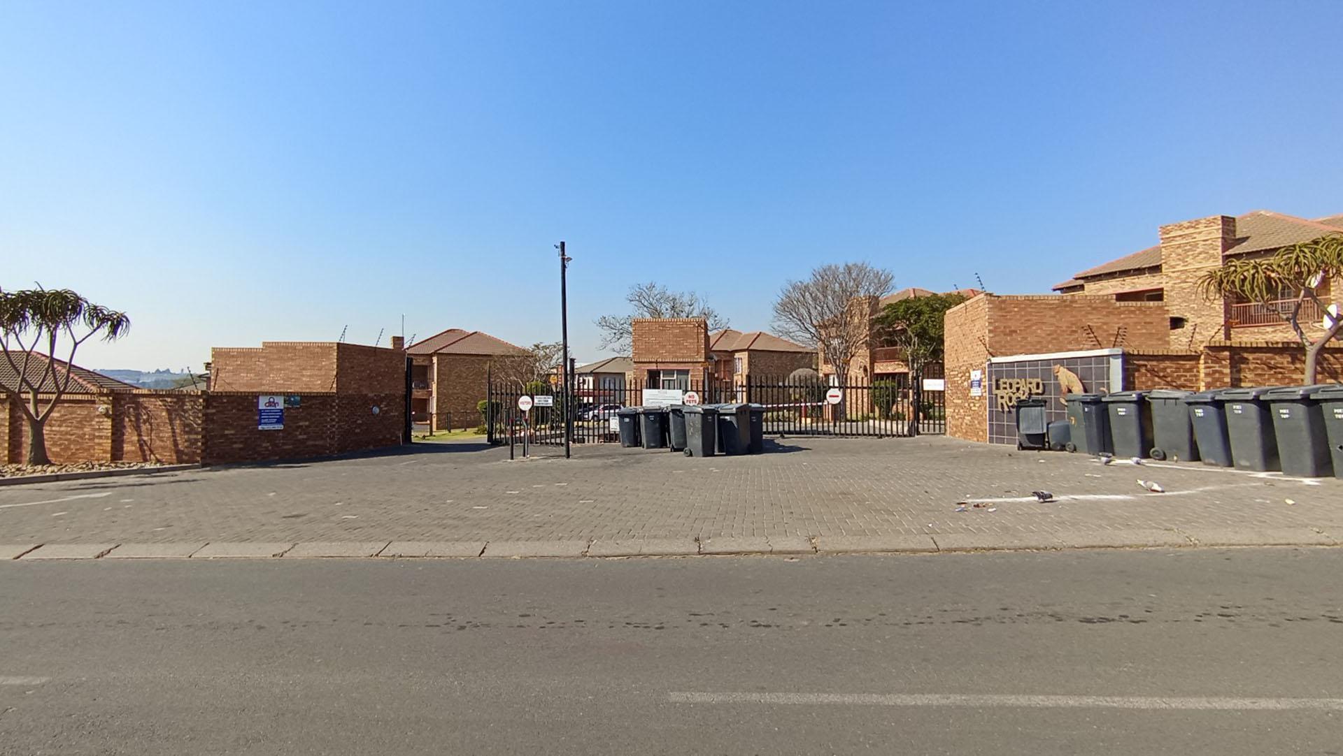 Front View of property in Erand Gardens