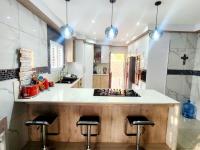  of property in Glen Hills