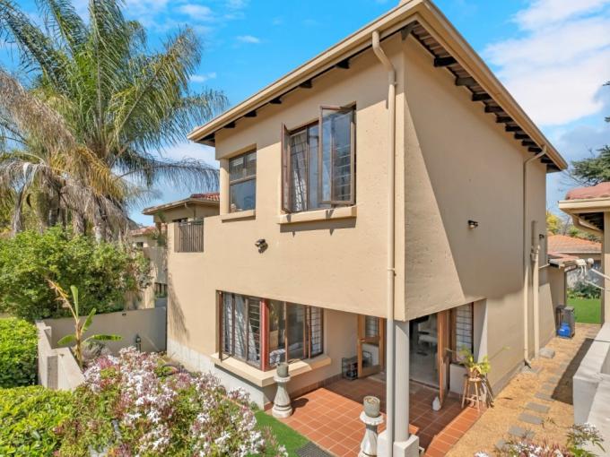 3 Bedroom Simplex for Sale For Sale in Edenburg - Jhb - MR716484