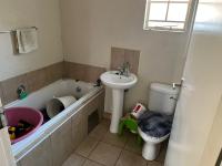 Bathroom 1 of property in Palm Ridge