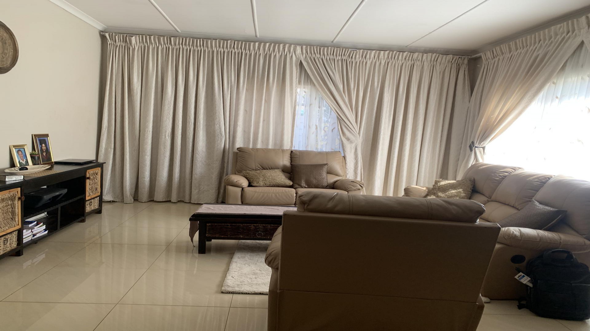 Lounges of property in Meyerville
