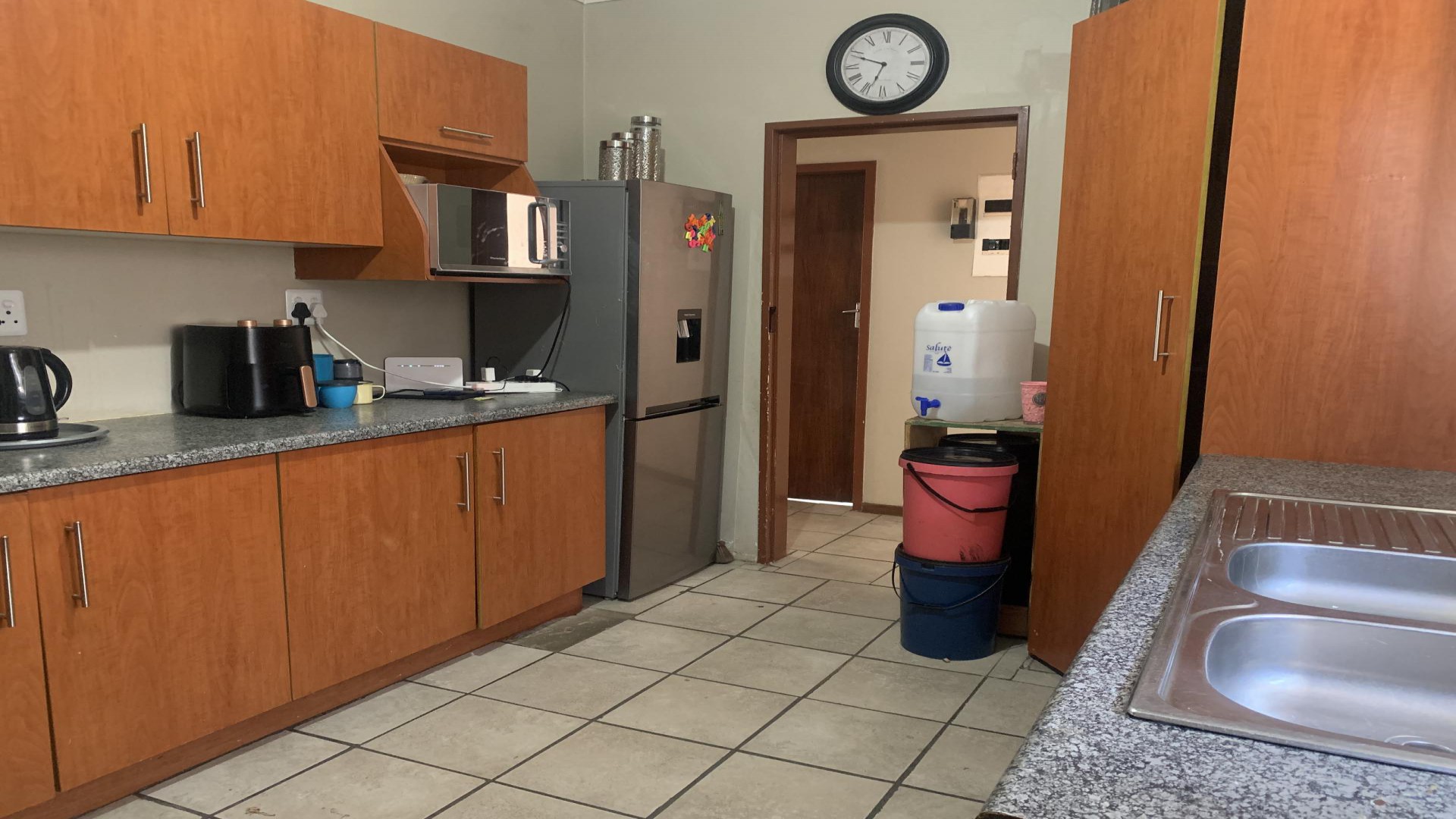 Kitchen of property in Meyerville
