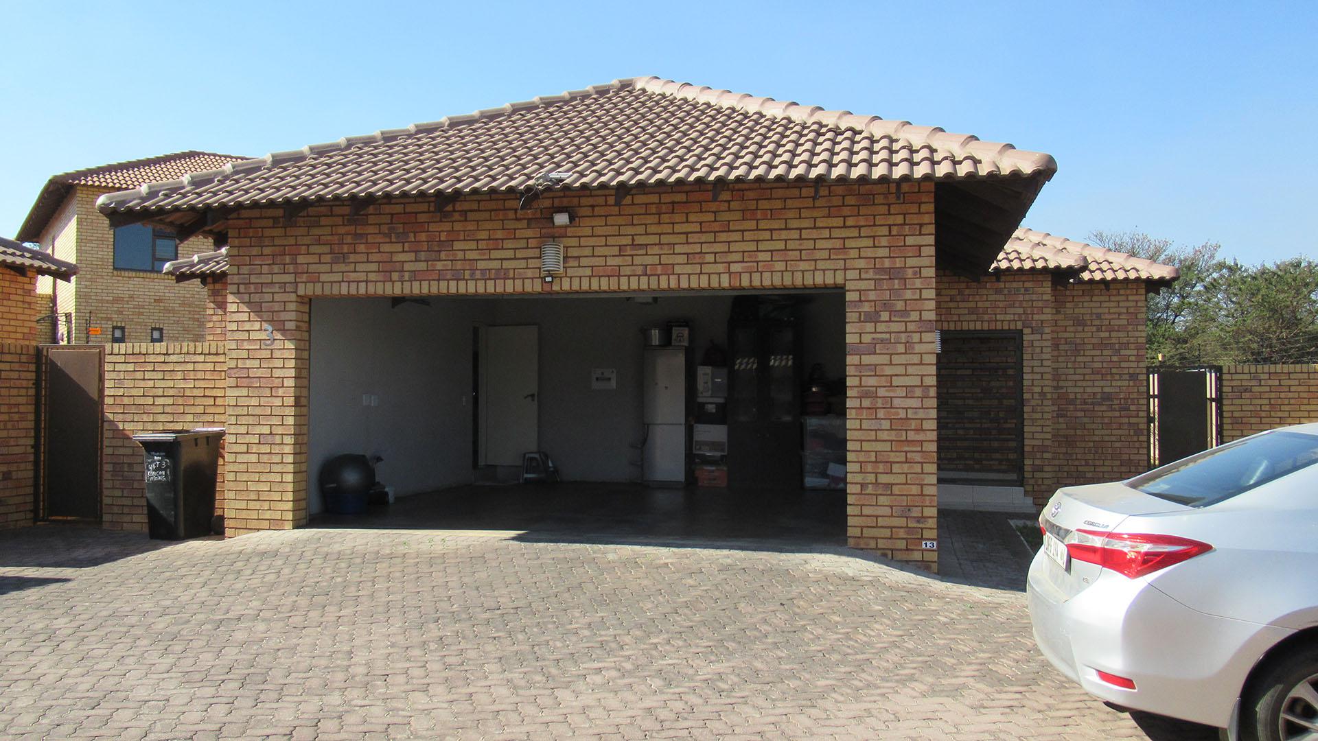Front View of property in South Crest
