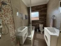  of property in South Crest