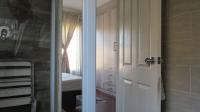 Main Bathroom - 5 square meters of property in South Crest