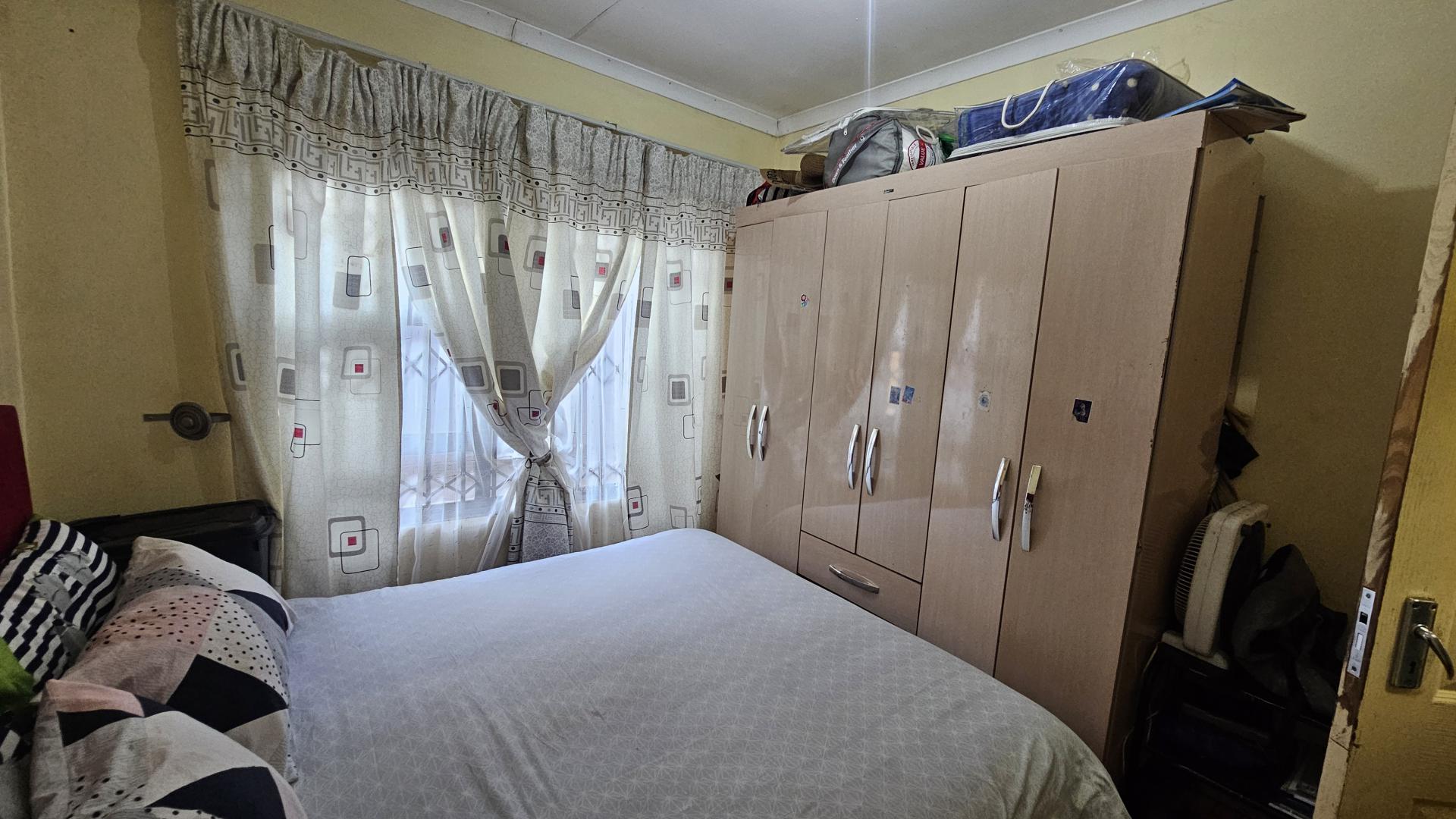 Bed Room 1 of property in Vanderbijlpark