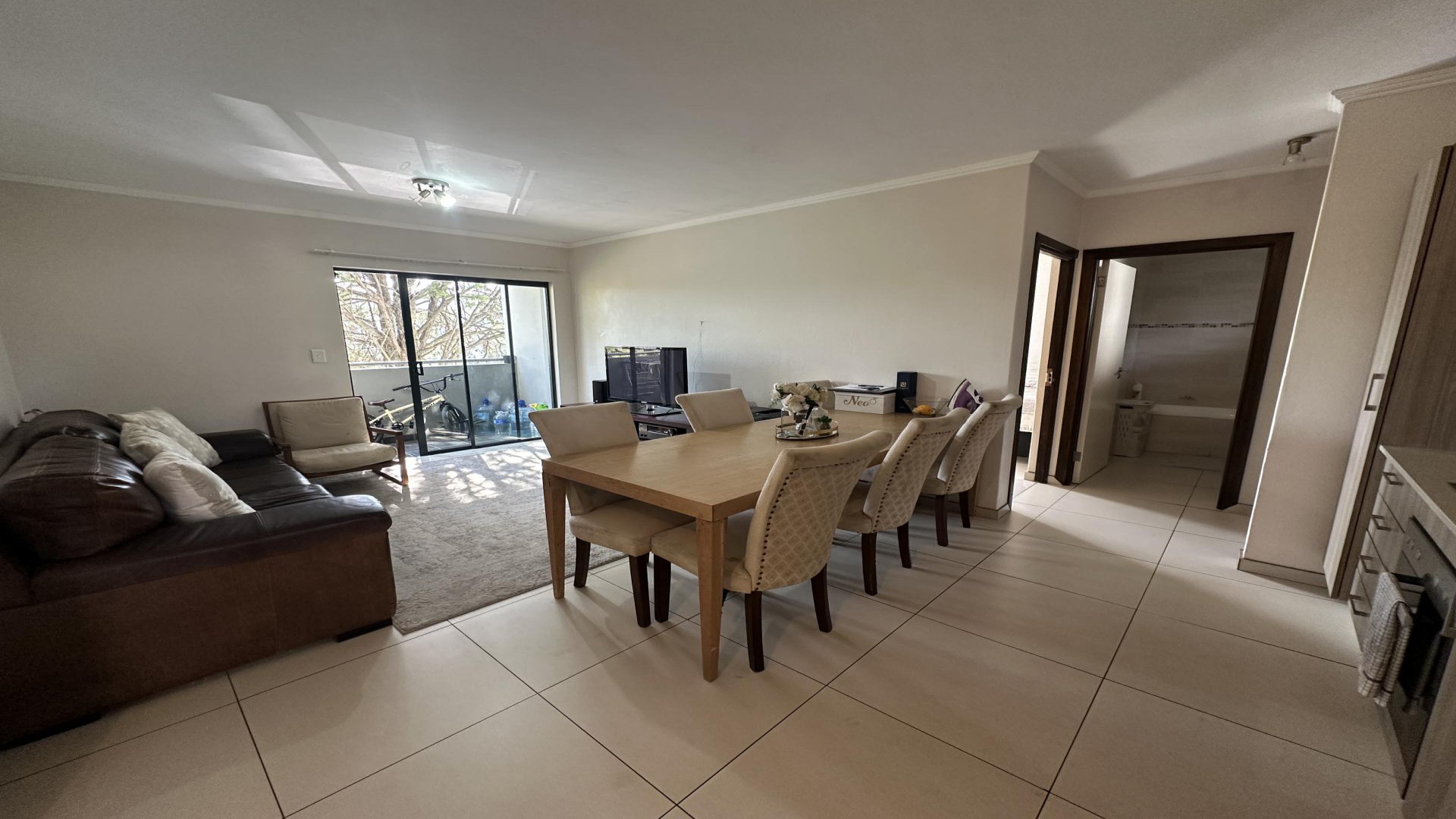 Dining Room of property in Jackal Creek Golf Estate