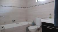 Bathroom 1 - 5 square meters of property in Jackal Creek Golf Estate
