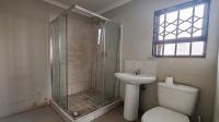 Bathroom 2 of property in Dawn Park